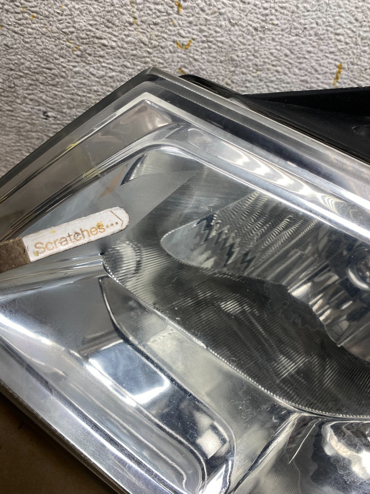2008 to 2010 Dodge Caravan Left+Right Set Side Halogen Headlights AJ2424 DW4