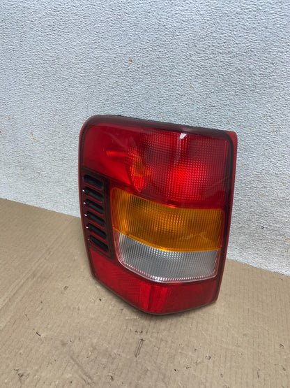 1999 - 2004 Jeep Grand Cherokee WJ Left Driver Lh Tail Light DEPO AI9609 LK0
