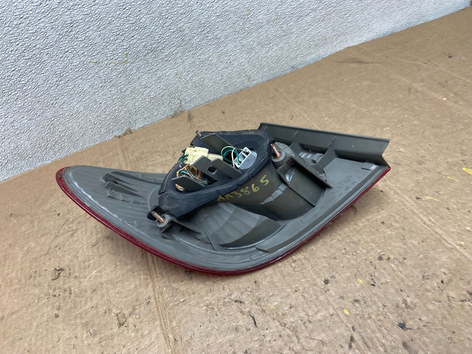 2006 - 2008 Toyota Corolla Right Passenger RH Side Tail light AA3865 DW5
