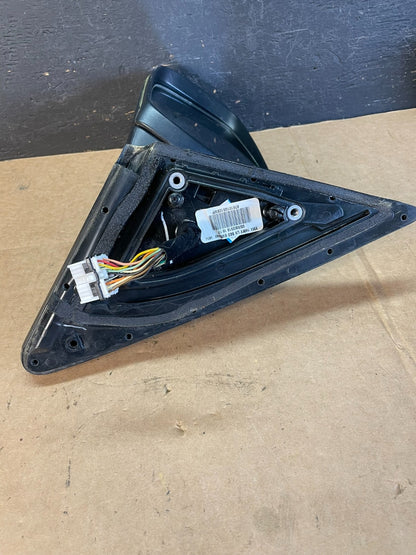 2011 - 2015 Kia Sorento Left Driver Lh Side Door Mirror Turn Signal AE09614