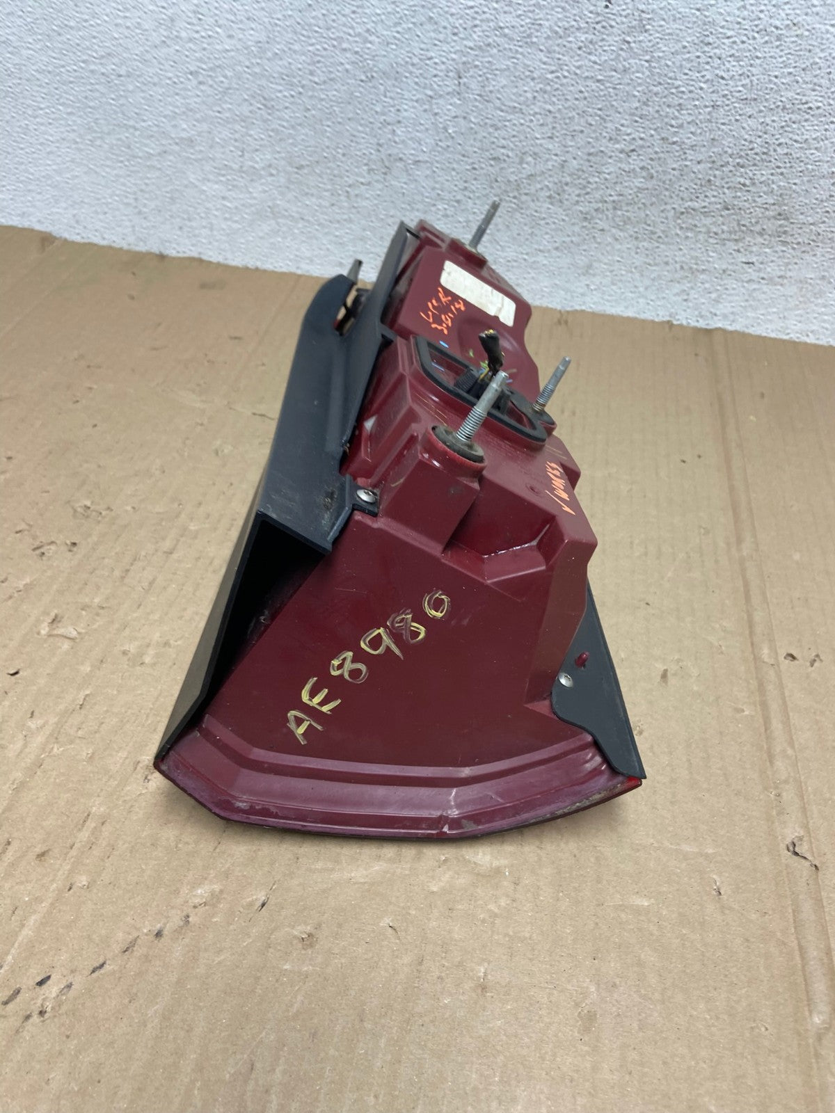 2005 2006 2007 Cadillac STS Left Driver Side Tail Light AE8980 LK6
