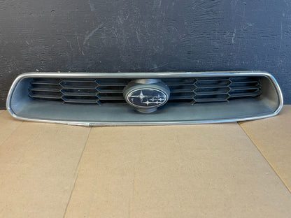 2000 to 2002 Subaru Outback Legacy Center Grille 91121AE010 AC20620