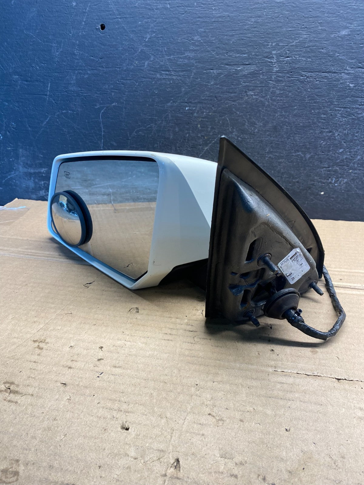 2009 to 2015 GMC Acadia Left Driver LH View Turn Signal Door Mirror AE8120 DG11