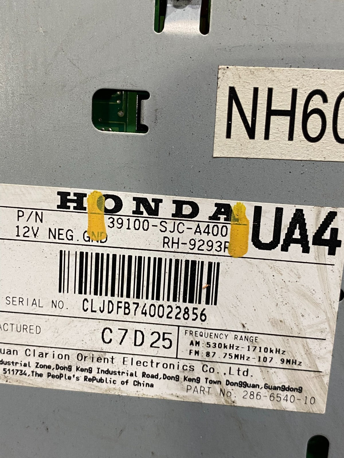 2006-2008 Honda Ridgeline AM FM Radio AUX CD Player Control Panel AA330 DG6