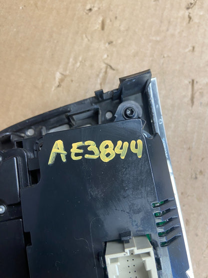 2006 to 2010 Mercedes W251 R350 AC Temp Heater Climate Control AE3844 DG6