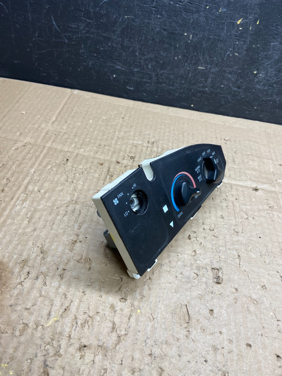 1997-2014 Ford Van Econoline E150 E250 Heater Climate Fan Control AD1969 DG1