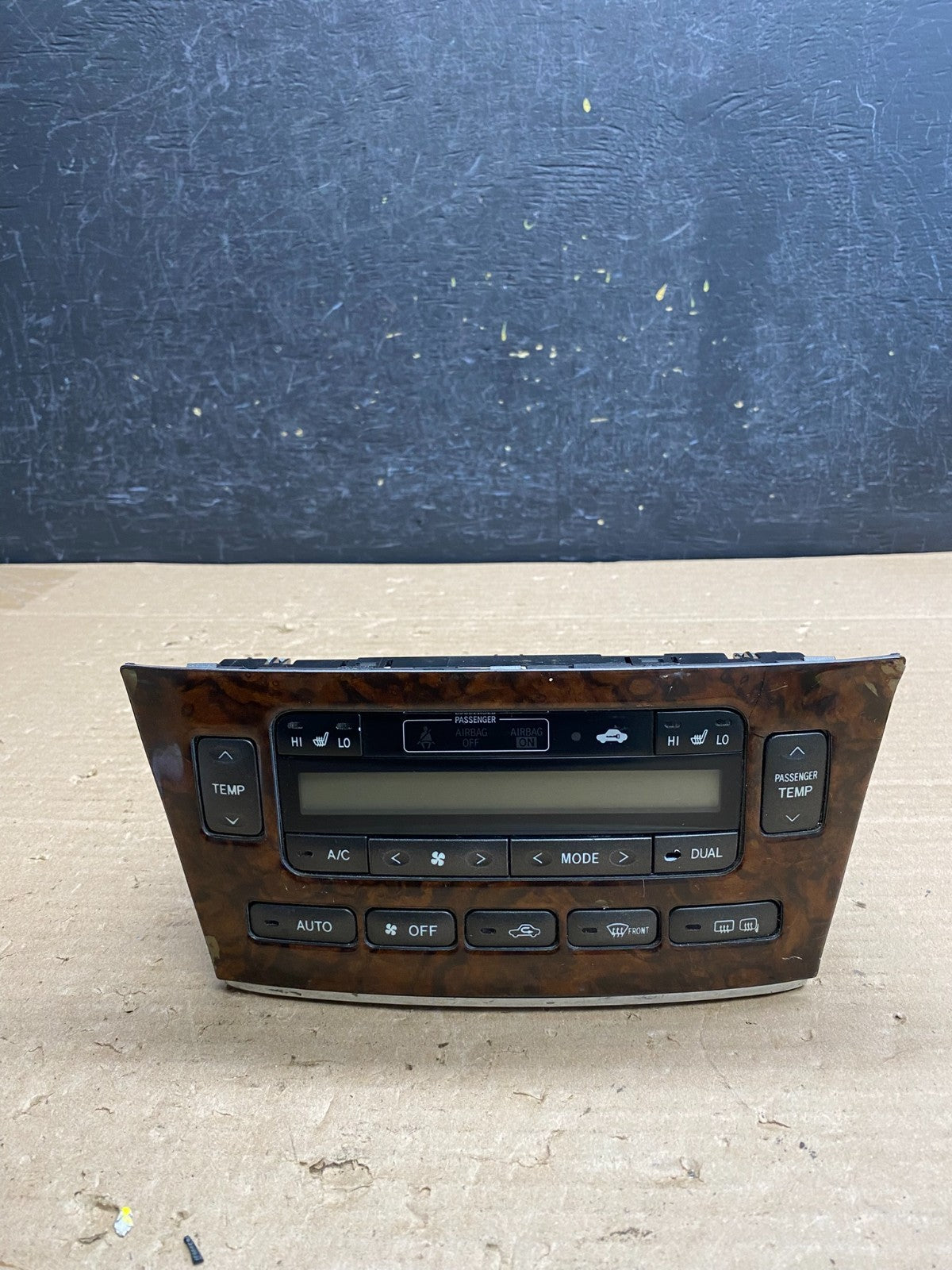 2004 - 2006 Lexus ES330 Center Dash A/C AC Heater Climate Control Unit AG6445 DG0