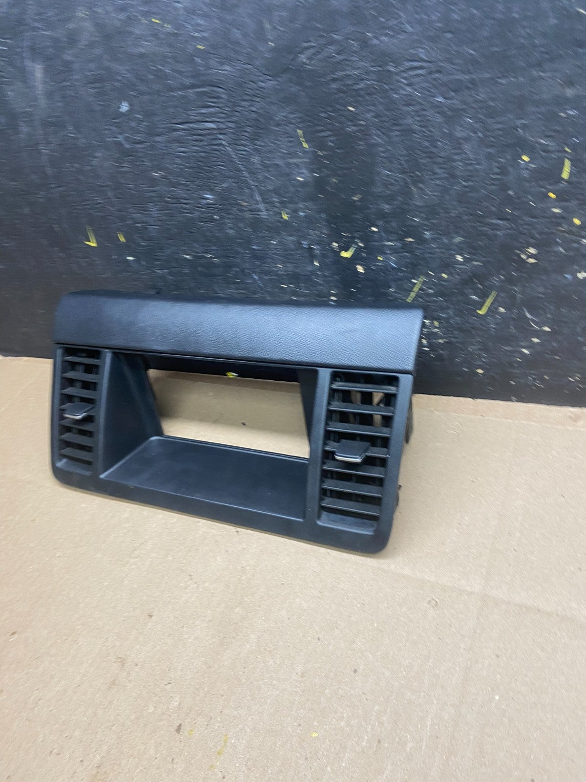 2003-2007 Nissan Murano Radio Center Console Display Bezel Air Vent t9153 DG2