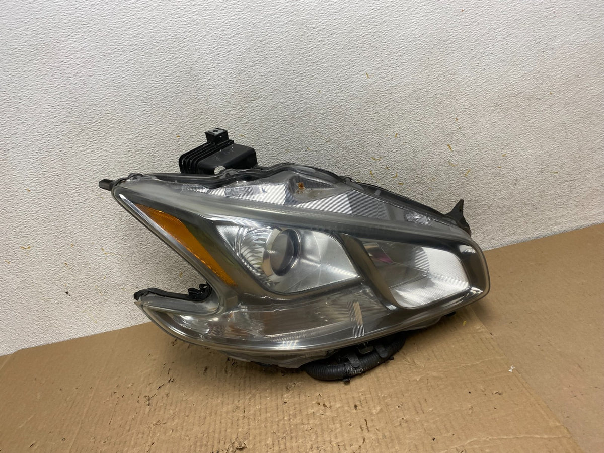 2009 - 2014 Nissan Maxima Headlight Right Passenger Xenon HID AI1349 DW0