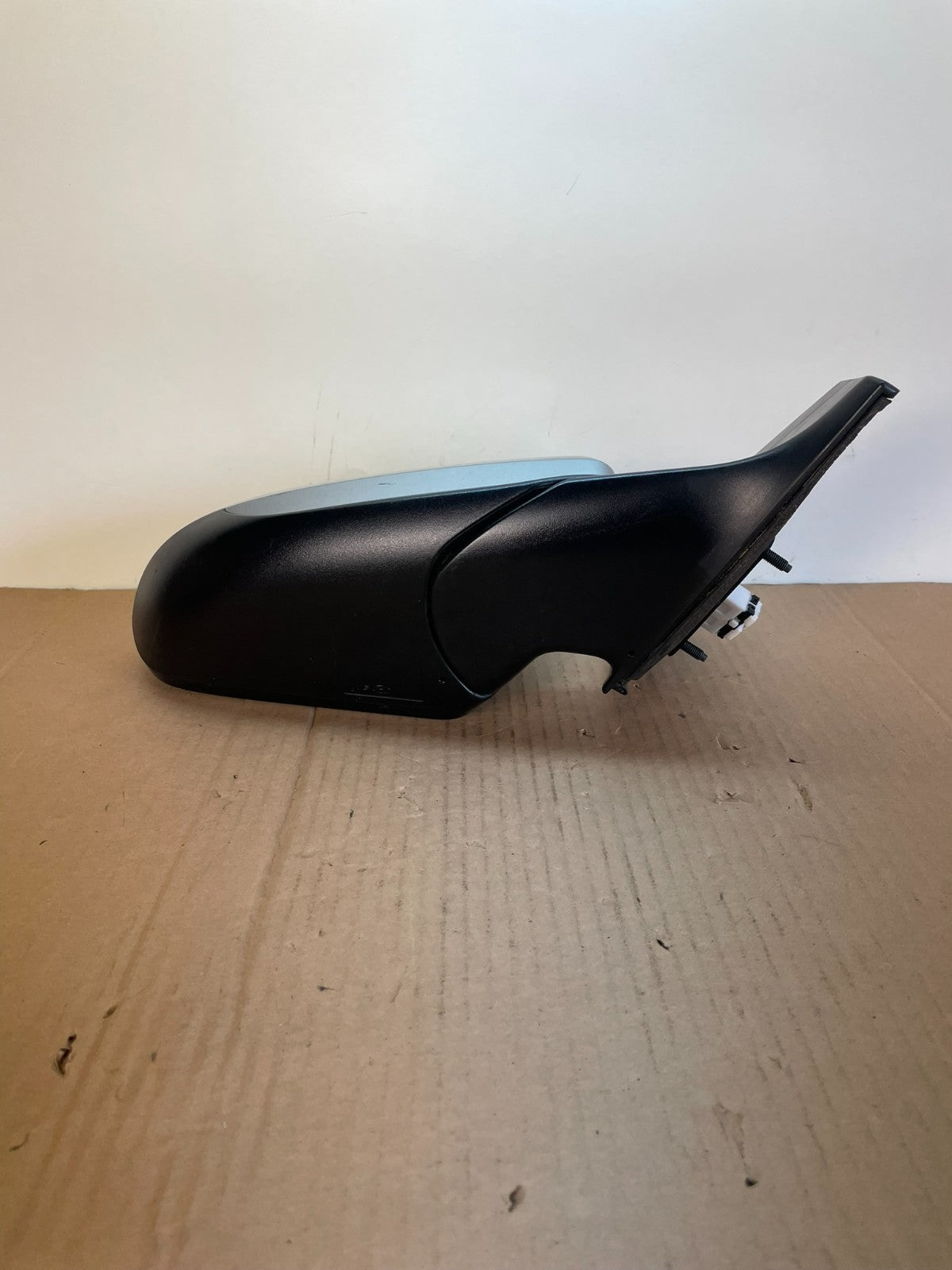 2017 to 2020 Hyundai Elantra Right Passenger View Door Mirror AG7769 DW3