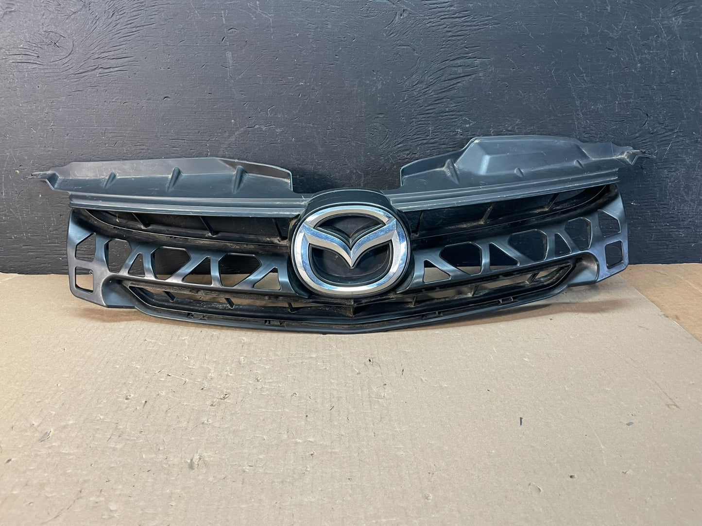 2006 to 2007 Mazda 5 Front Grille Grill AE33340