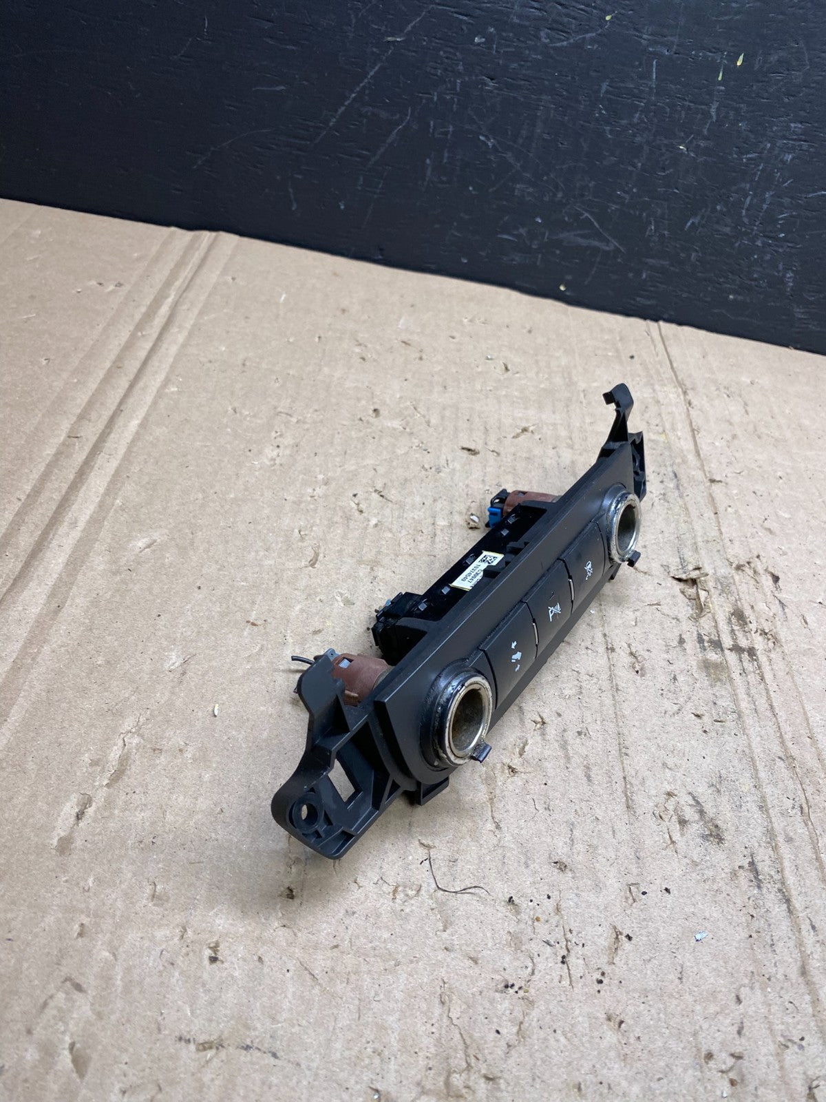 2007 - 2014 Chevrolet Tahoe Yukon Pedal Traction Control Switch OEM ab9052 DG1