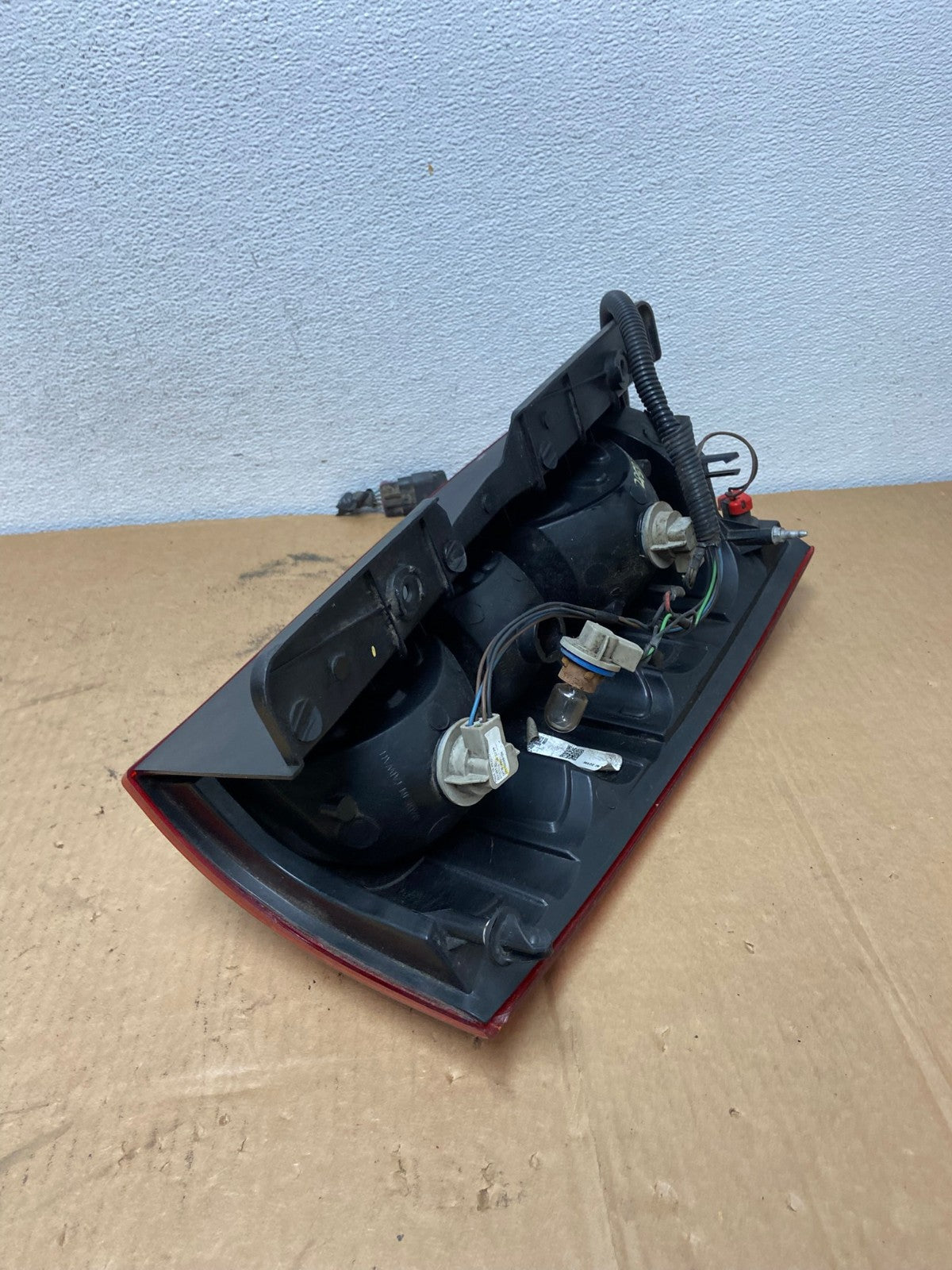 2008-2014 Chevrolet Tahoe Suburban Right Passenger Rh Tail Light AC8582 LK5