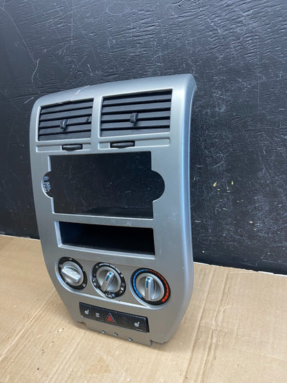 2007 to 2009 Dodge Caliber Dash Radio Center Bezel Climate Dash ad7130 DG5