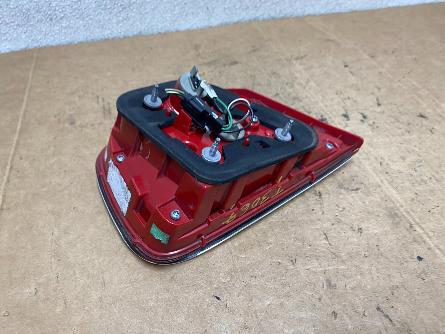 2013-2016 Chevrolet Malibu Right Passenger Rh Inner Tail Light Oem T3067 DW6