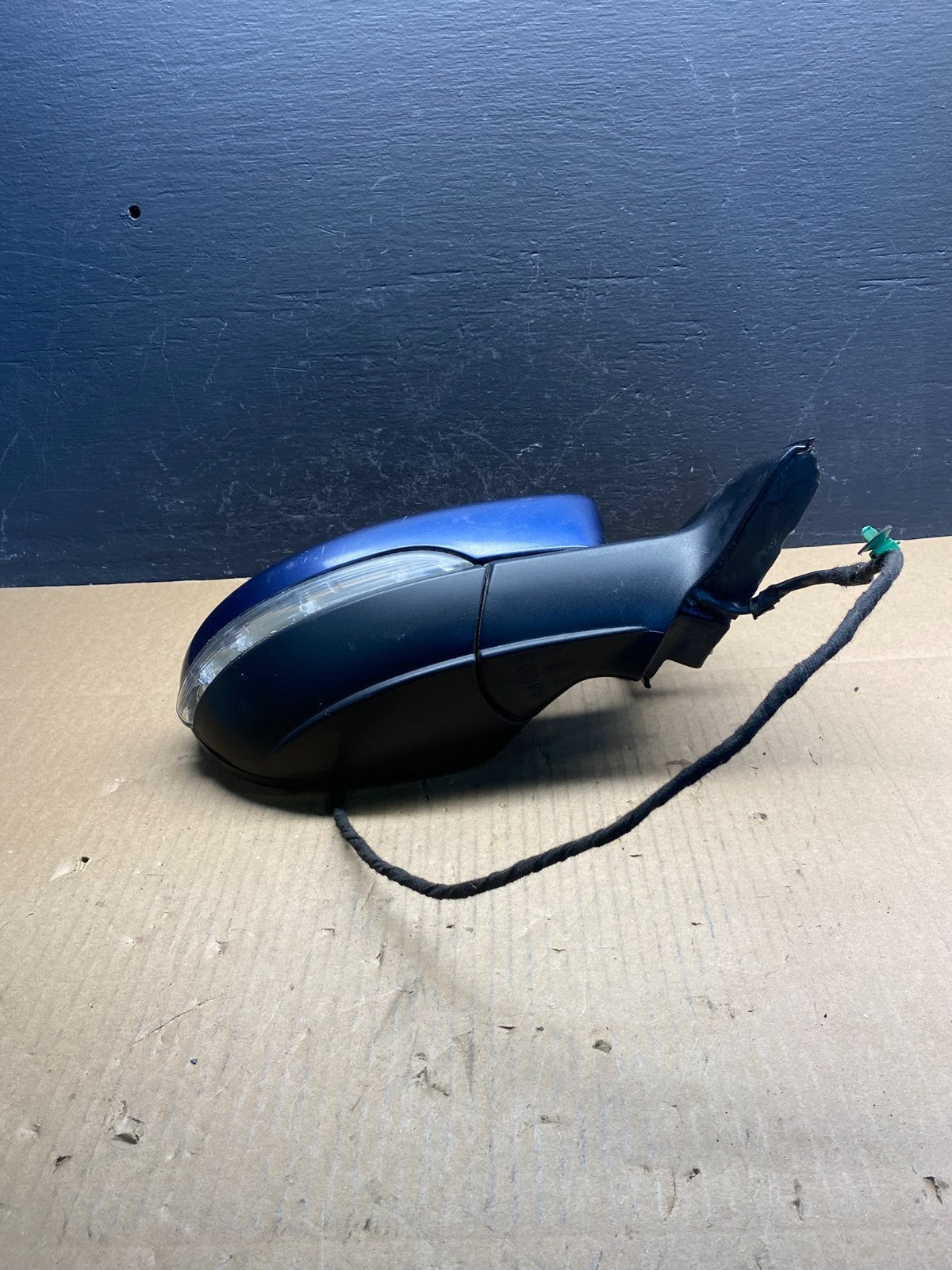 2012-2015 Volkswagen Passat Right Passenger Sgn Door View Mirror AC2499 MS3