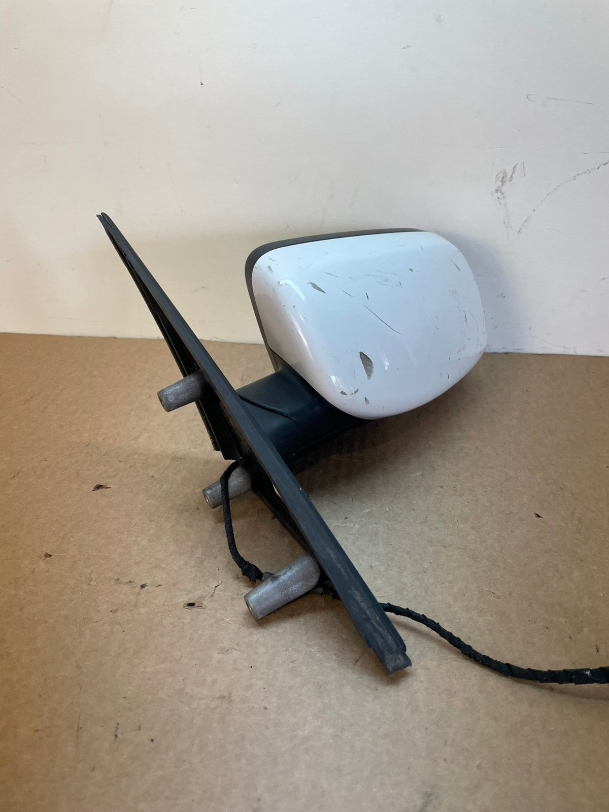 2004 - 2006 BMW 5-Series 525i 530i Left Driver LH Door View Mirror AH0267 LK1
