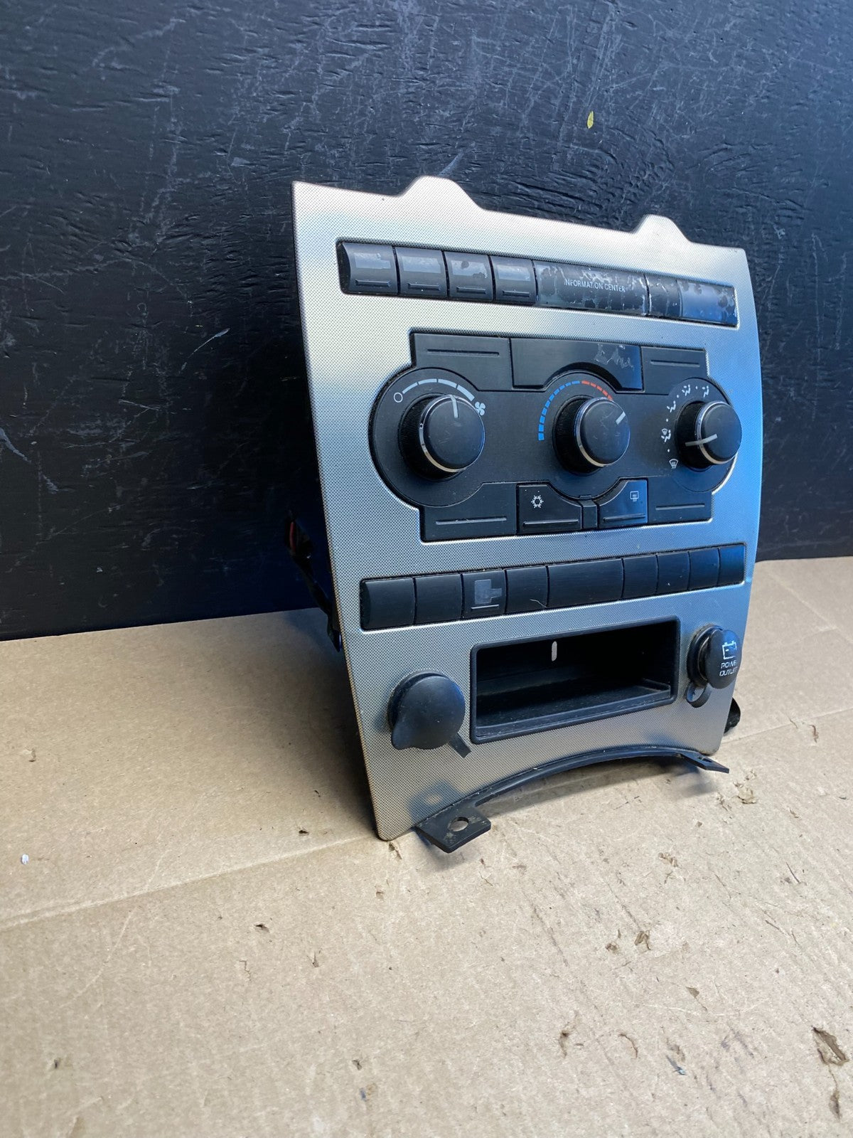 2005 to 2007 Jeep Commander Grand Cherokee A/C Climate Control Bezel AC6478 DG3