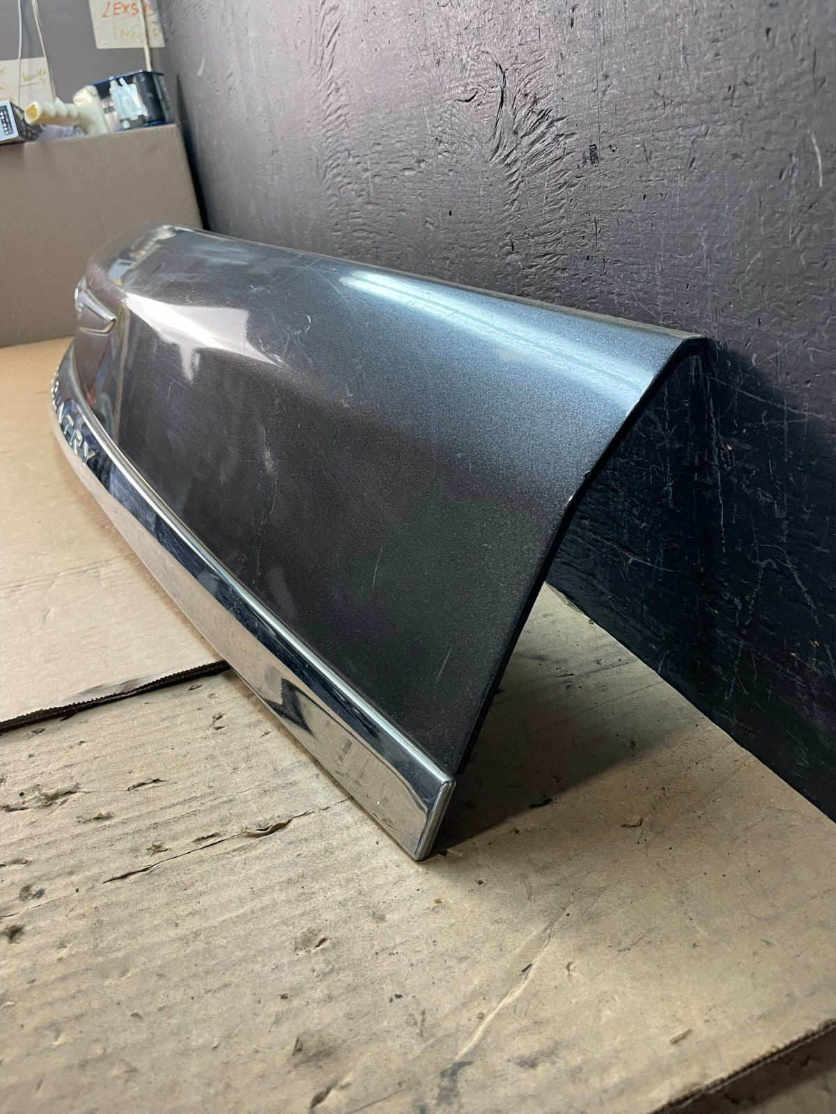 2011 to 2016 Chrysler Town & Country Tailgate Trim w/ Camera Panel ac5053 DG1