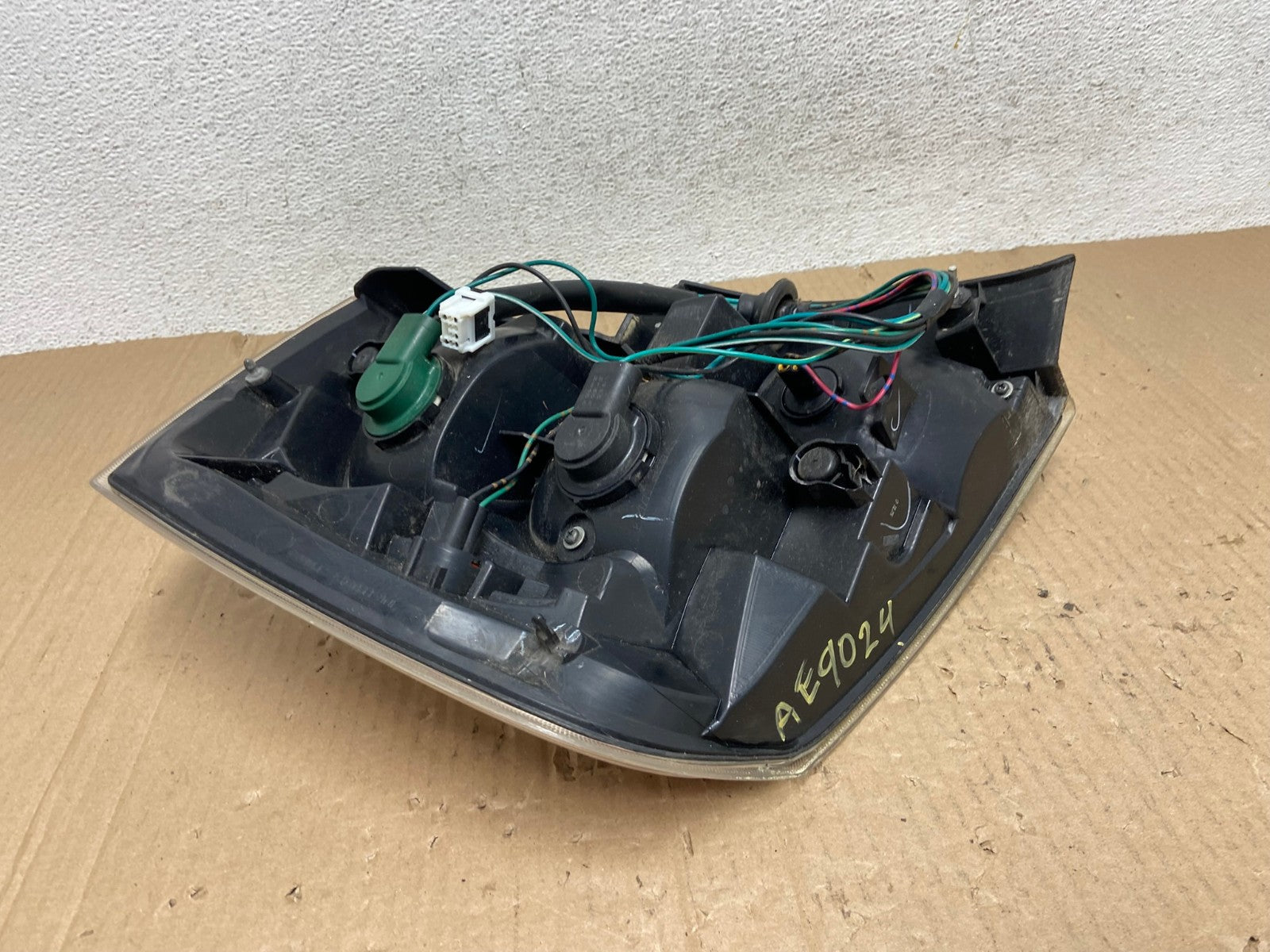 2007 to 2012 Nissan Sentra Right Passenger Rh Side Tail Light AE9024 LK6