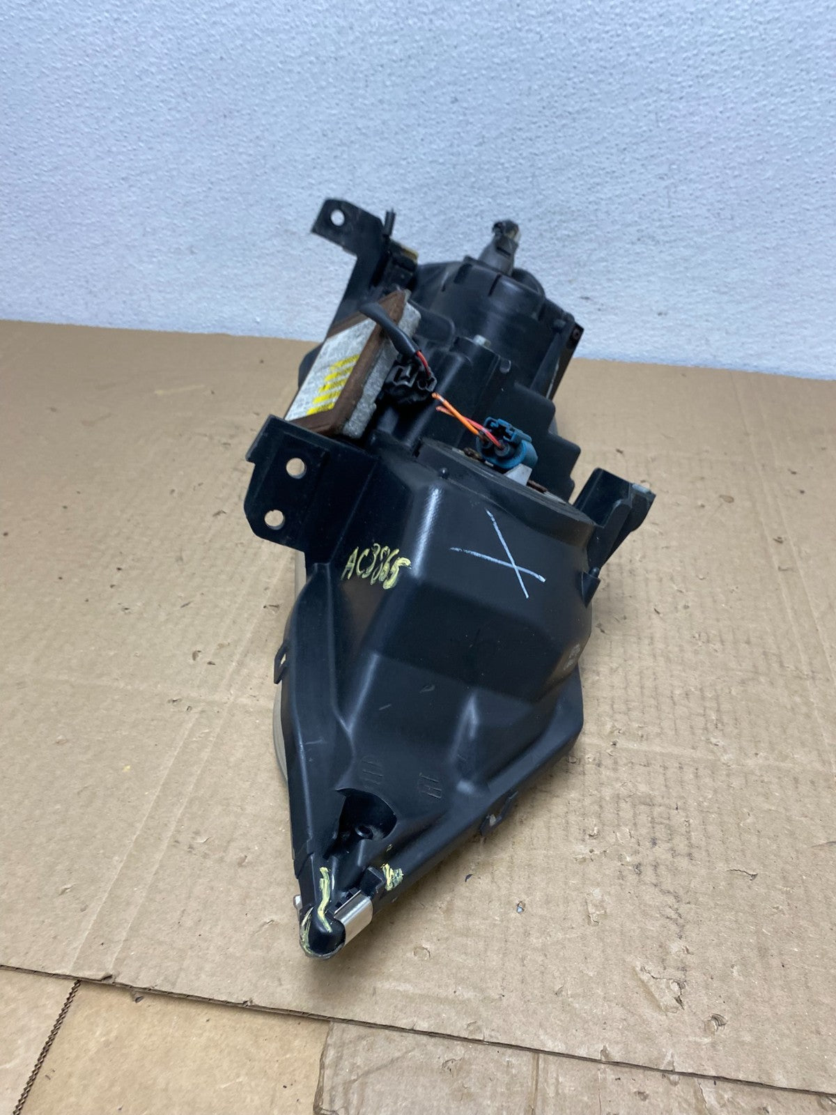 2002 to 2003 Acura TL Driver Left LH Side HID Xenon Headlight OEM AC3865 DW6