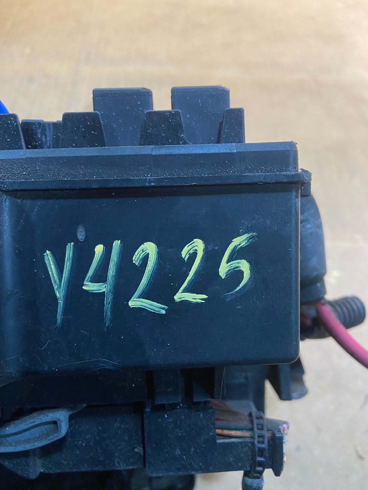 2005 Jeep Grand Cherokee Integrated Power Fuse Box 04839337ac Y4225 DG8