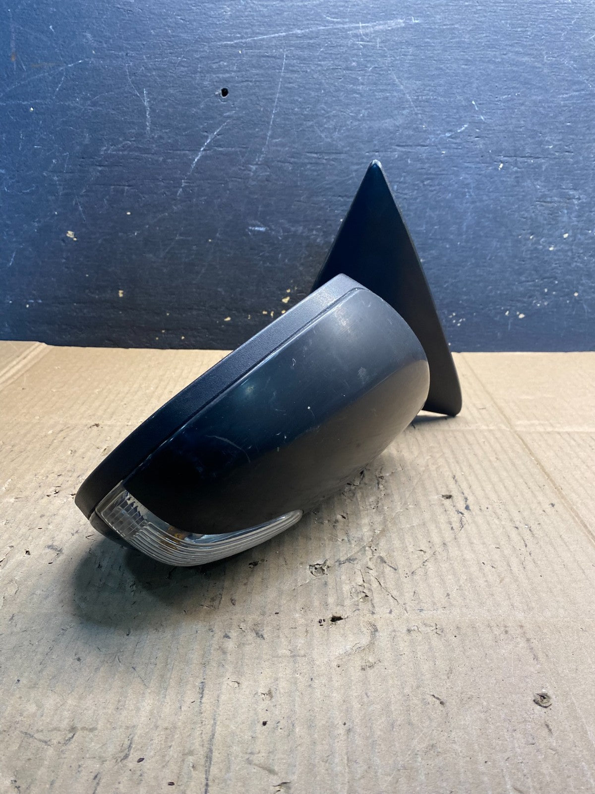 2010 to 2013 Kia Forte Sedan Right View Turn Signal Mirror OEM AB0719 MS1