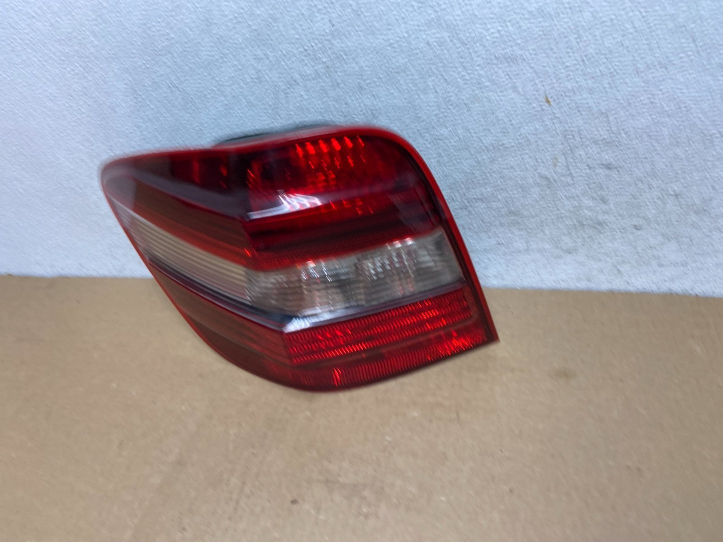 2009 to 2011 Mercedes ML350 ML-Class Left Driver Side LH Tail Light AF9524 DW1