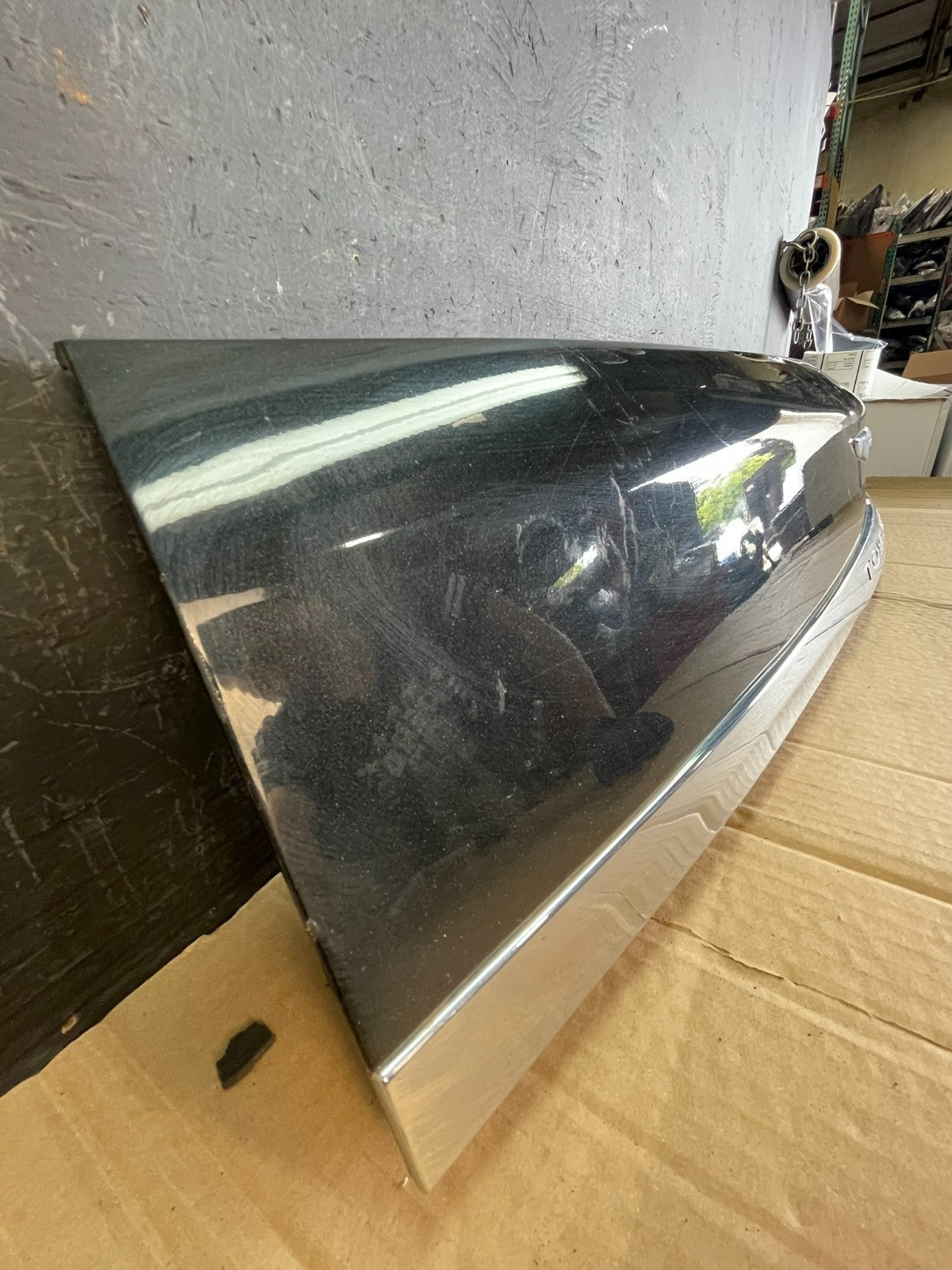 2011 to 2016 Chrysler Town & Country Tailgate Trim w/ Camera Panel AC9692 DG2