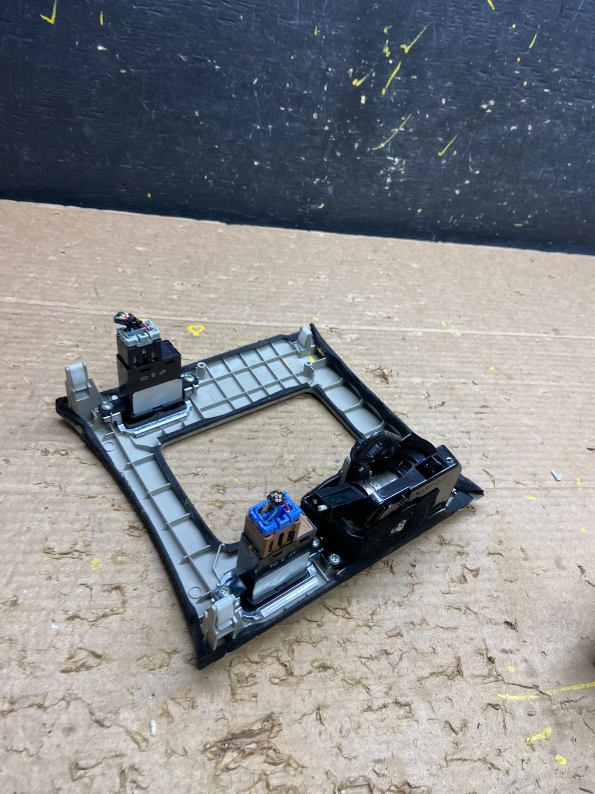 2005-2008 Acura RL Shifter Bezel Heater Seat Trim Bezel Cover OEM W3216 DG5