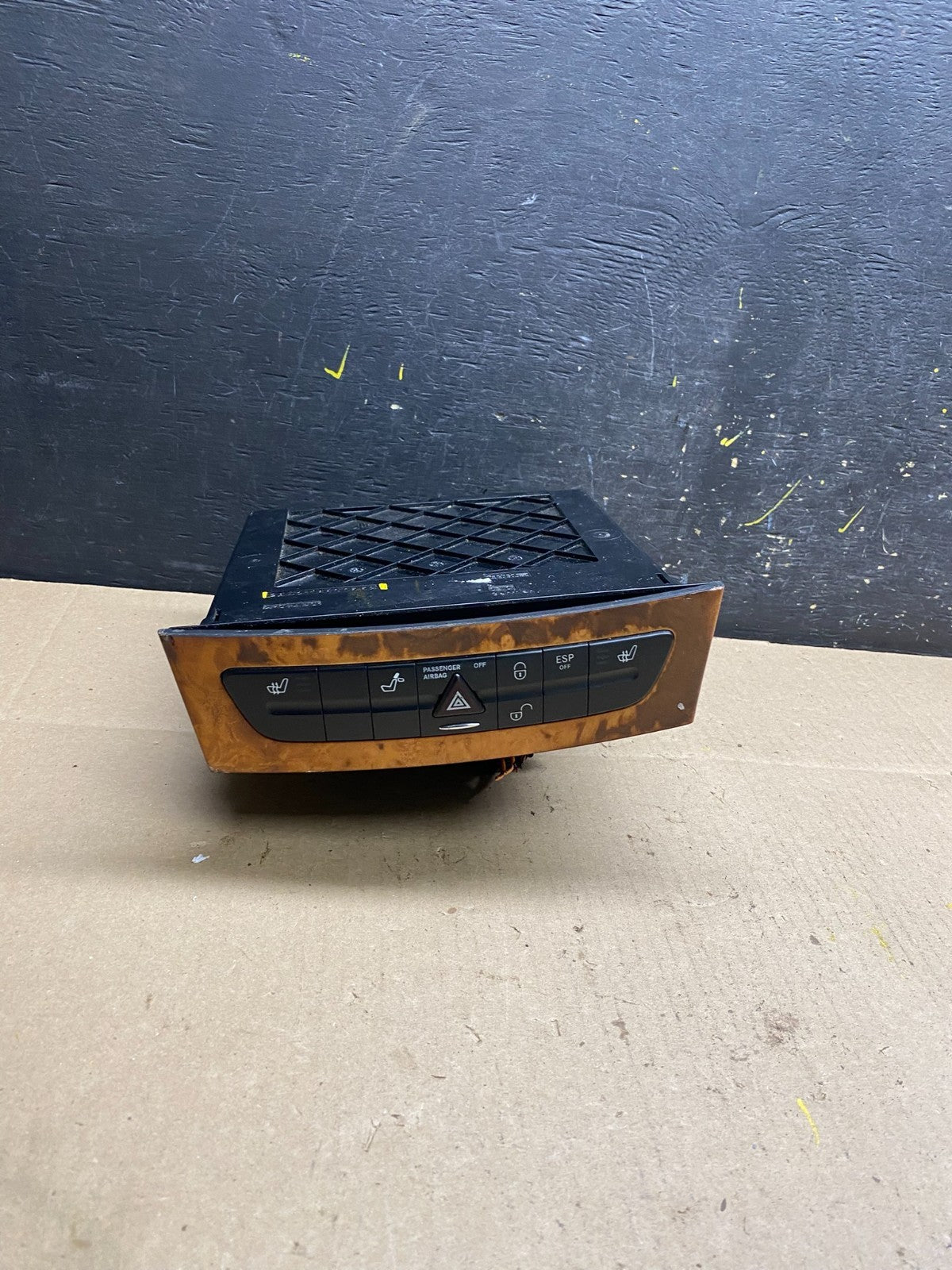 2006-2009 Mercedes W211 E350 E500 Center Console Switch Control Unit T9289 DG0