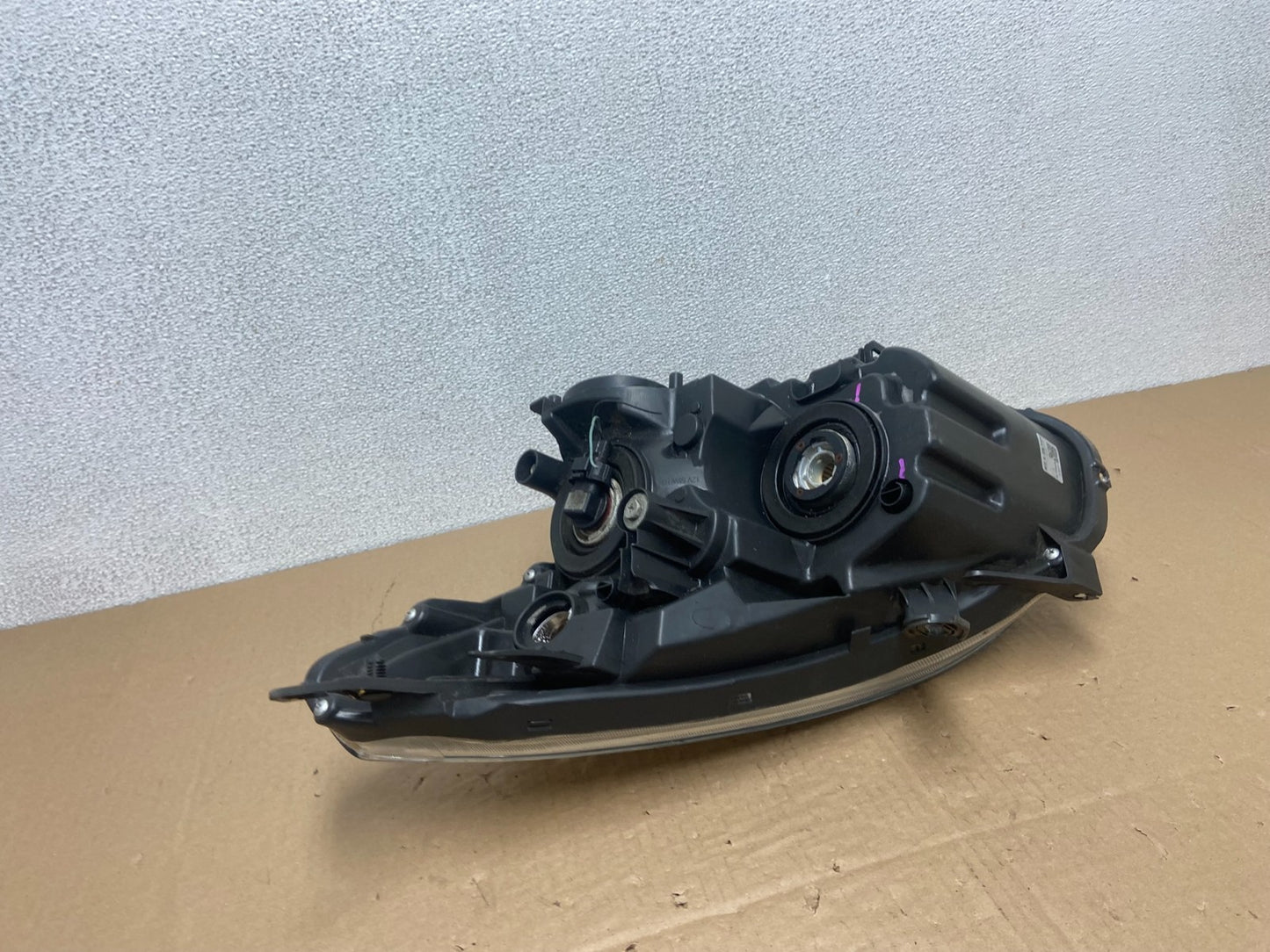 2009-2013 Nissan Rogue Right Passenger Halogen Headlight AB6178 DW4