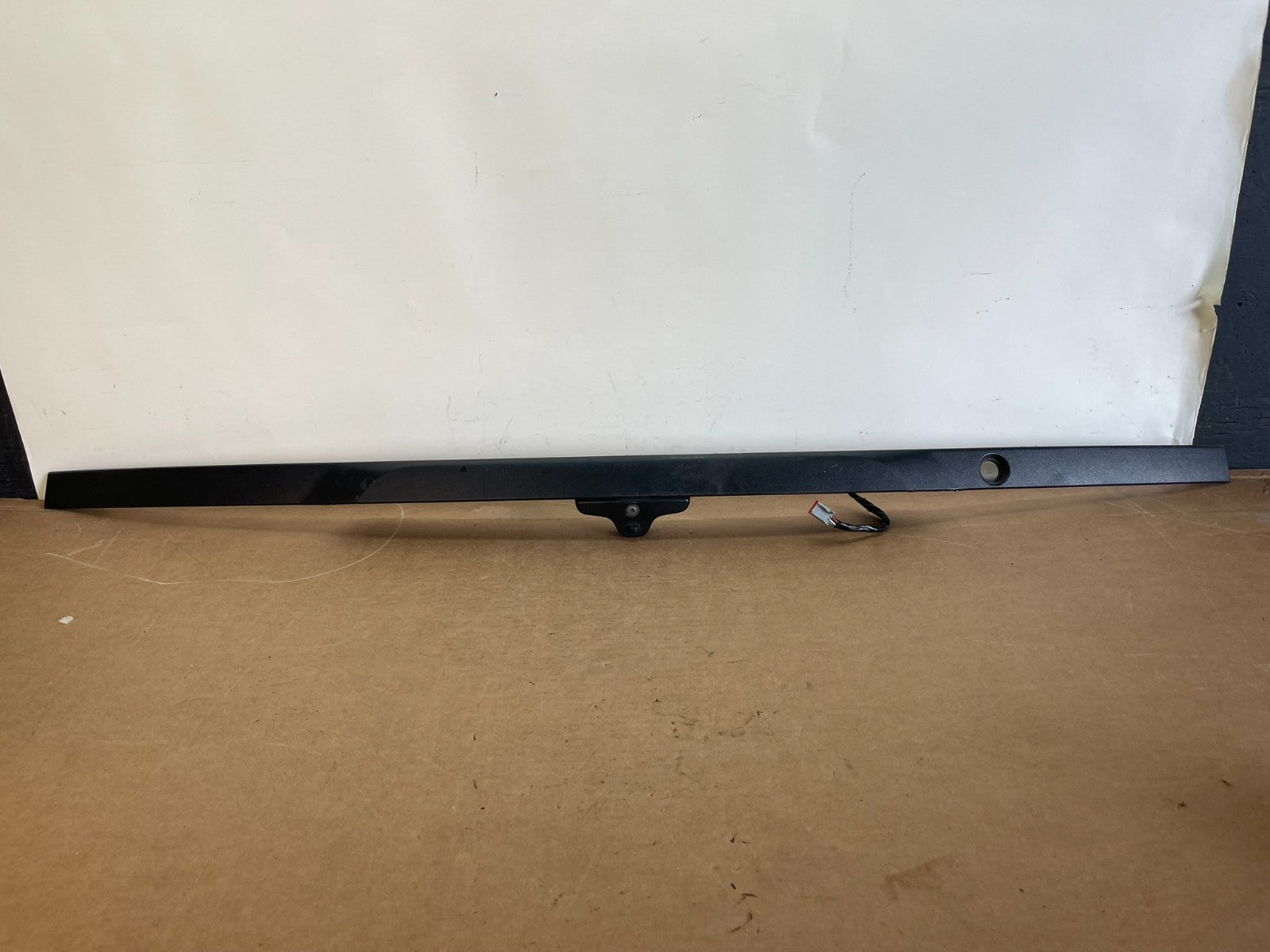2016-2019 Ford Explorer Interceptor Rear Tailgate Molding With Camera AG0807 DG0