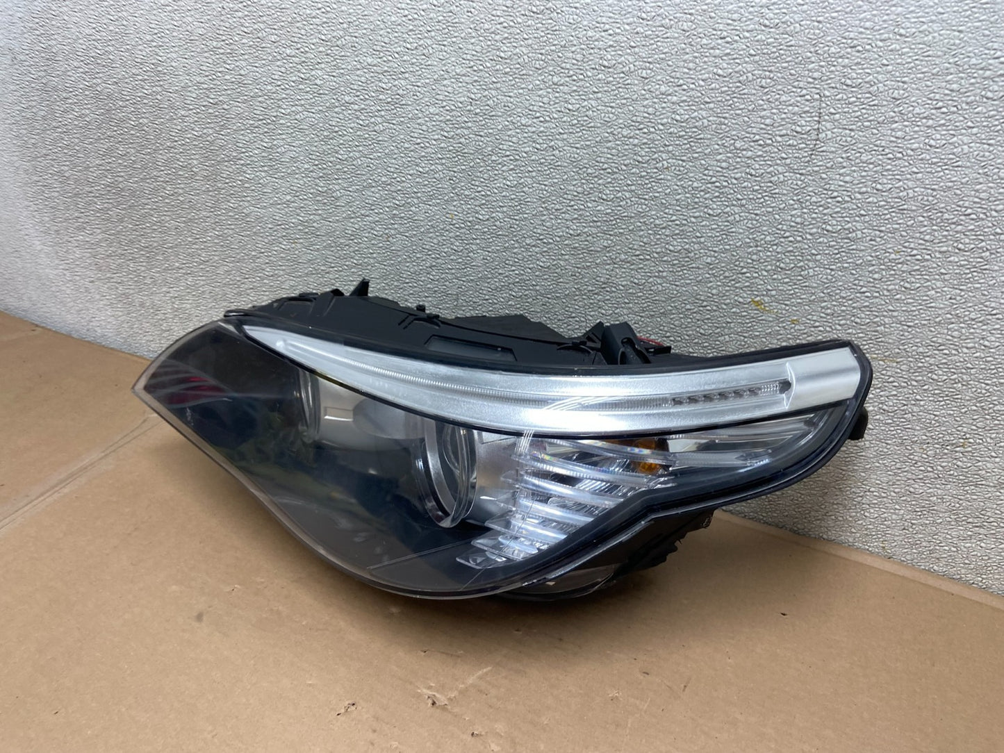 2008 to 2010 Bmw 5 Series 535I 550 Left Driver LH Headlight Halogen AA9859 DW1