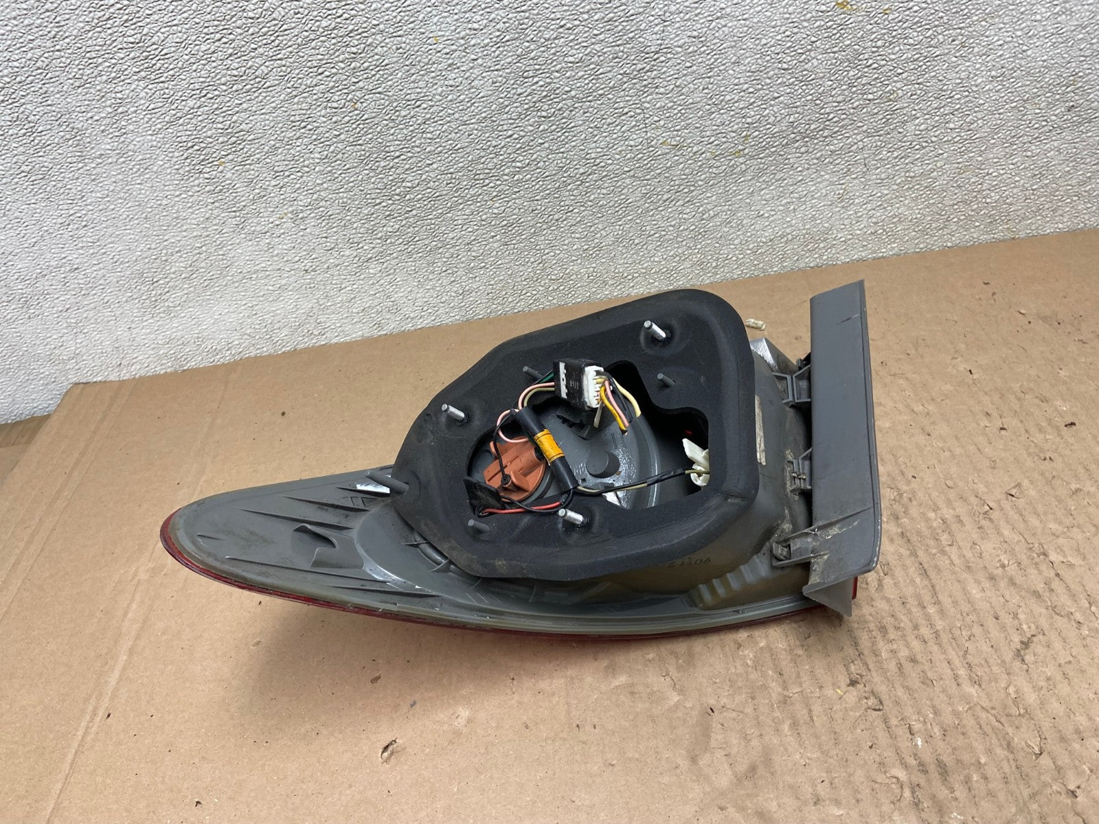 2007 to 2010 Hyundai Elantra Sedan Left Driver Side Tail Light Oem AB6057 LK4