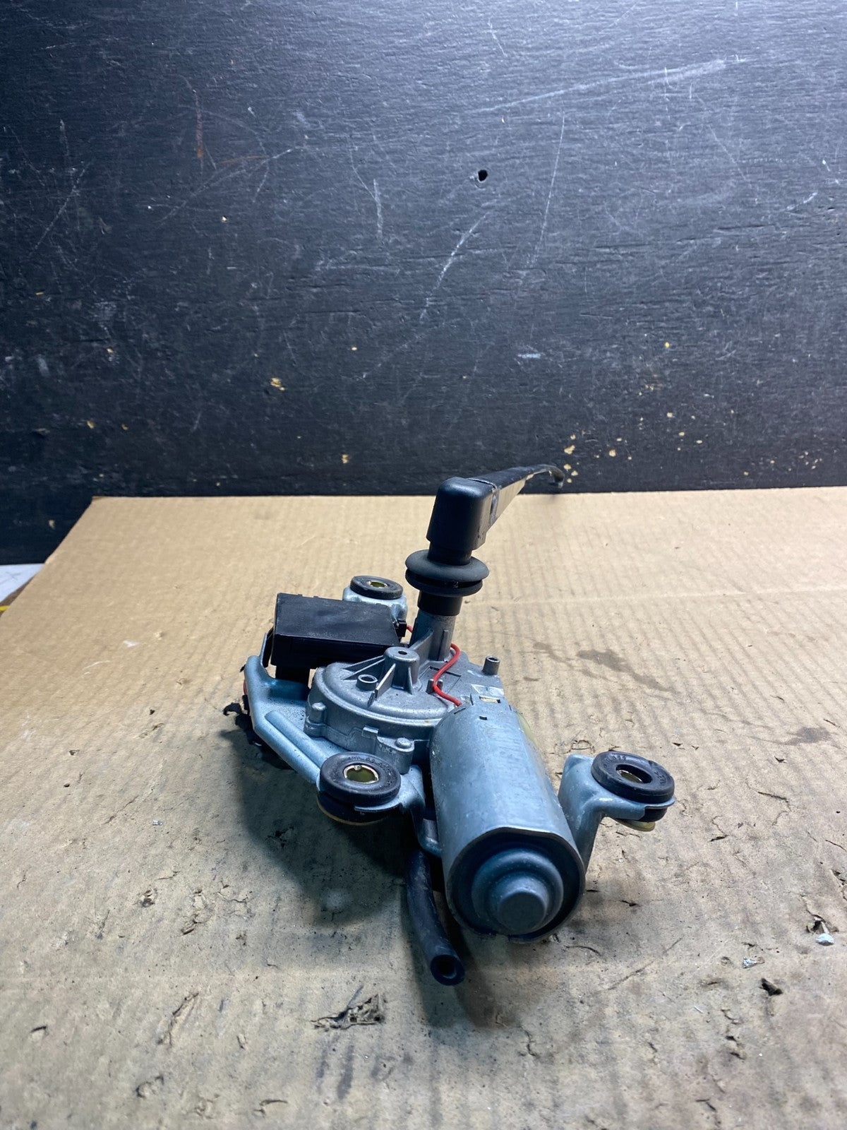 2003 to 2009 Land Range Rover Rear Glass Windshield Wiper Motor z4835 DG4