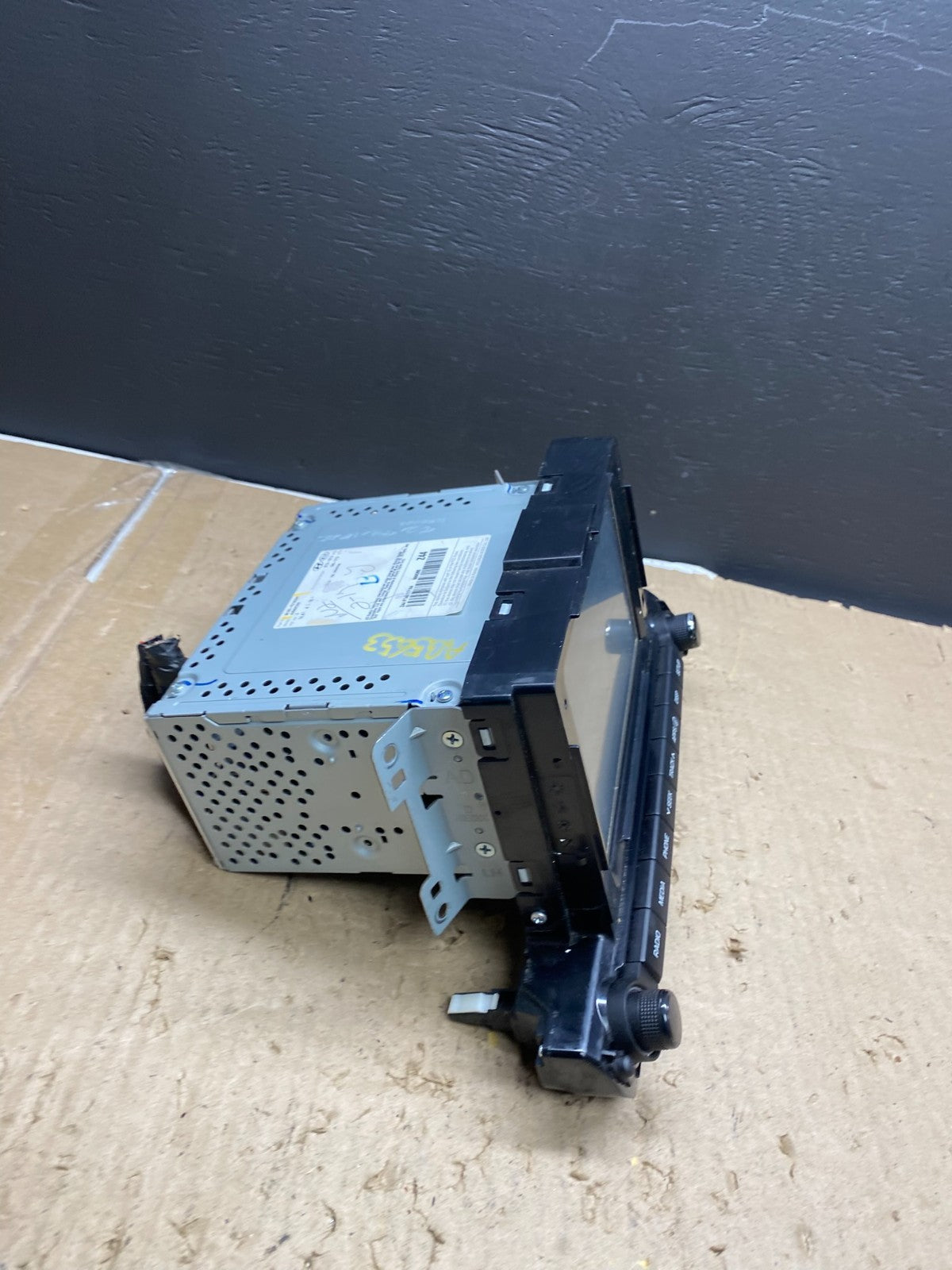 2017 to 2018 Hyundai Elantra  Radio Clock Digital Player FM/AM AB5653 DG1
