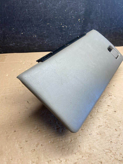 1999-2006 Chevrolet Silverado Glove Box Dash Storage Compartment Tan AG84162