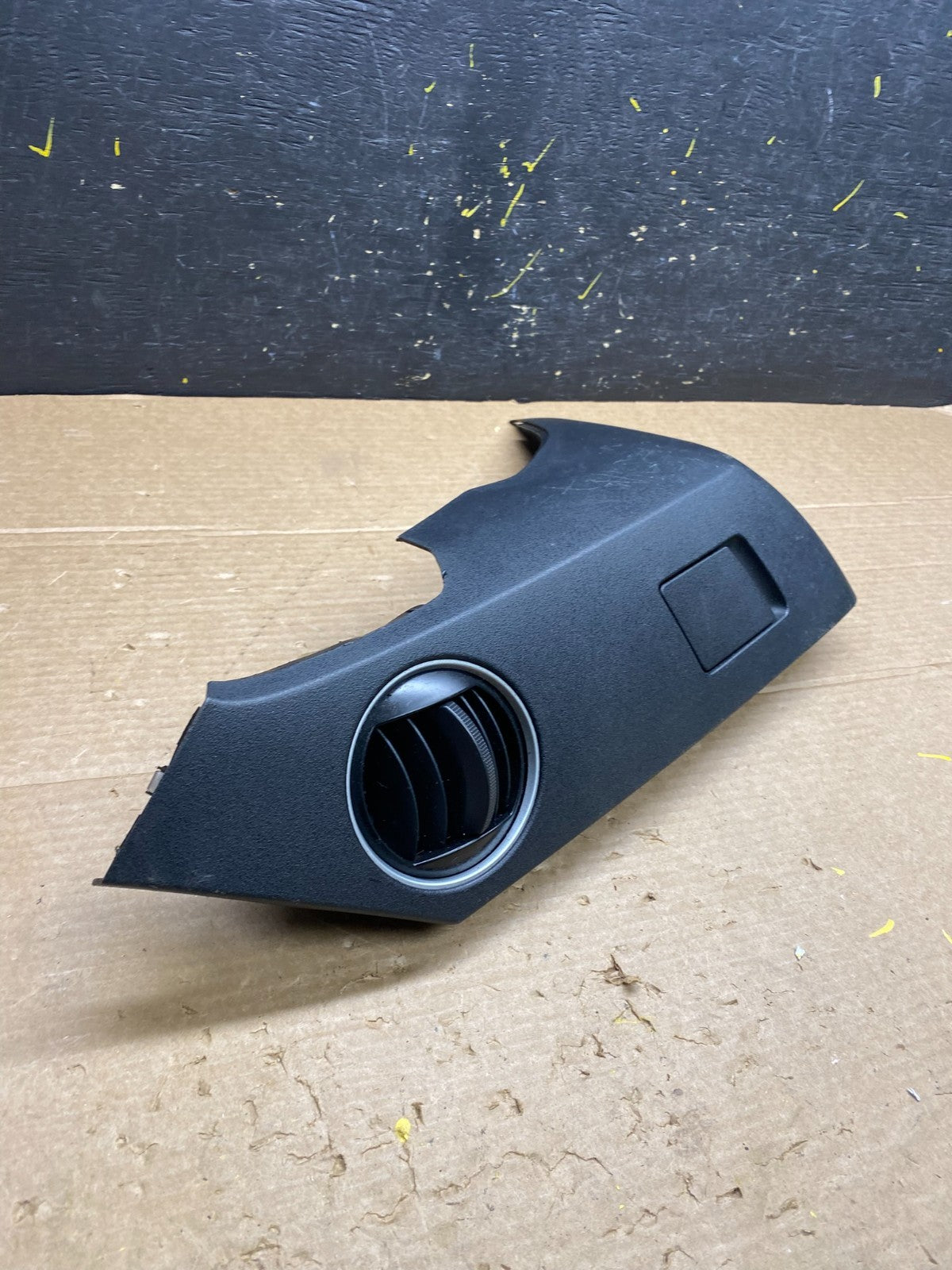 2009-2015 Honda Pilot Right Passenger Dash Vent Center Panel Bezel OEM w1639 DG2