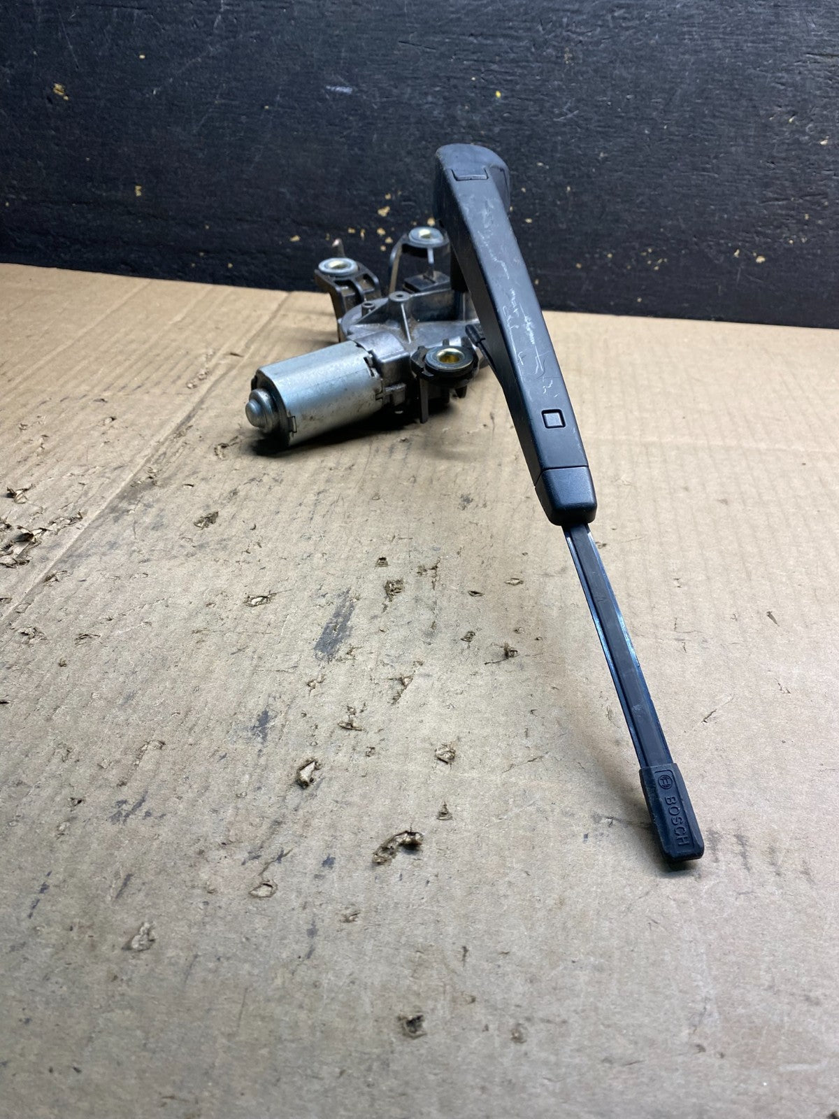 2006 to 2009 Volkswagen Golf Rear Windshield Wiper Motor OEM ab0397 DG2