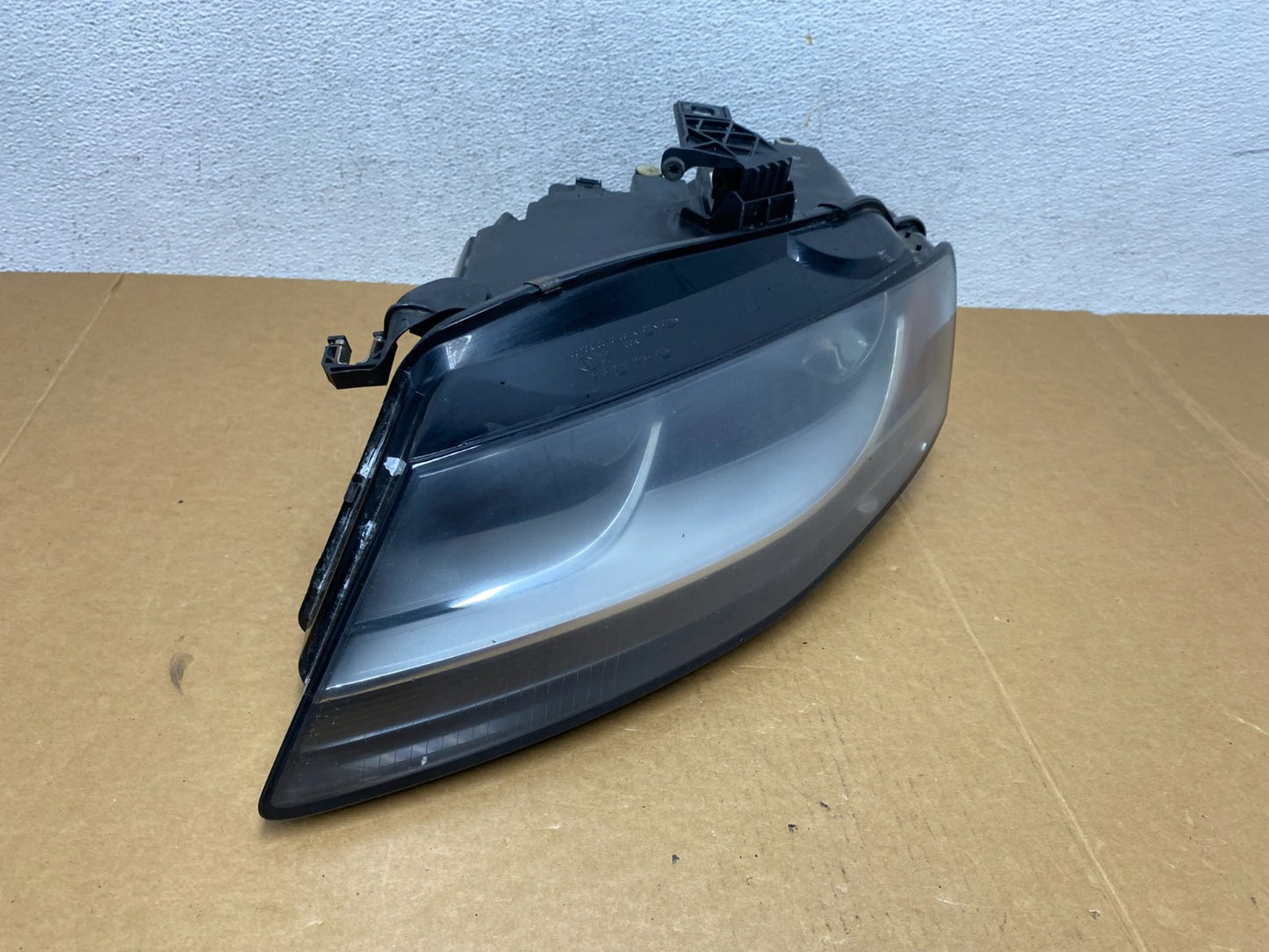 Halogen 2009 to 2012 Audi A4 Left Driver LH Side Headlight AD8946 DW2