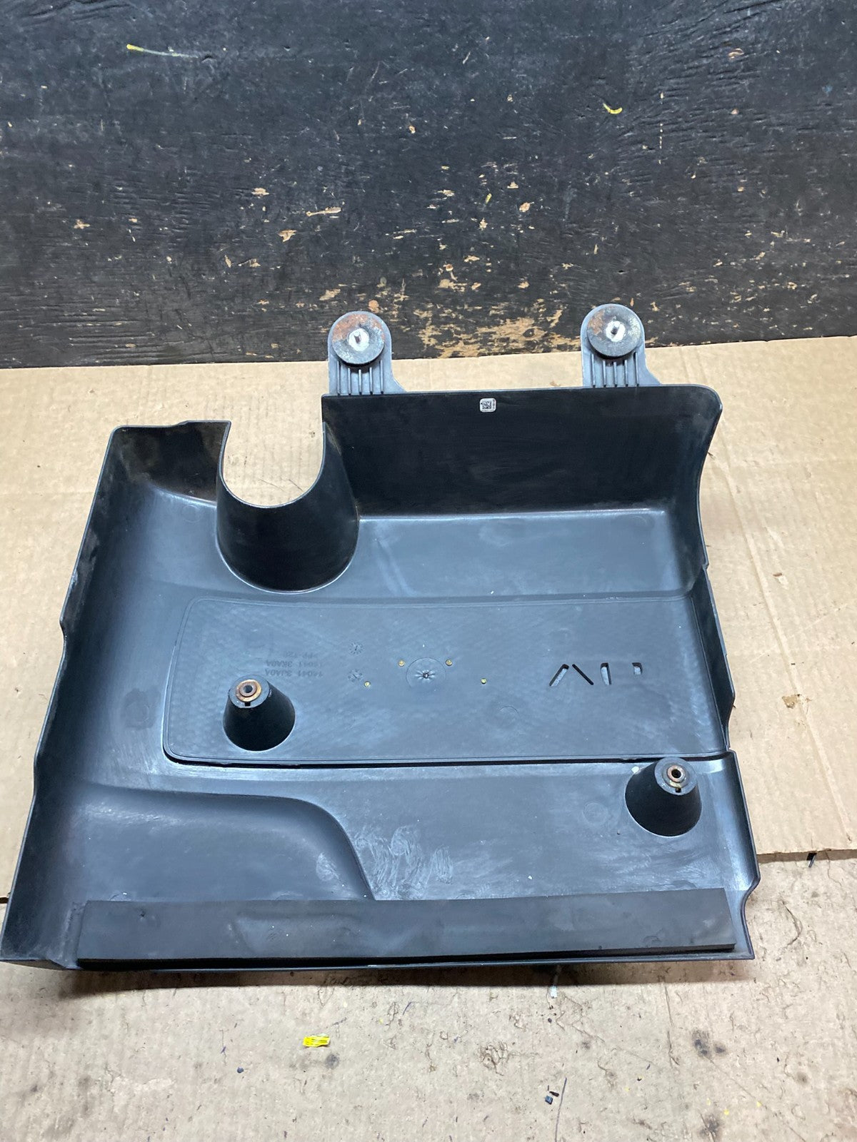2013 to 2016  Infiniti JX35 QX60 Engine Cover Motor Shield Oem X9585 DG4