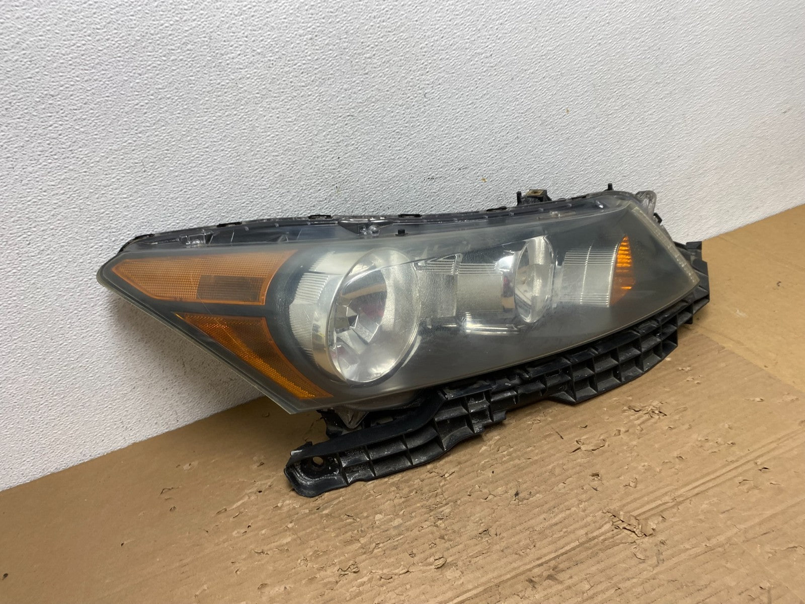 2008 to 2012 Honda Accord Sedan Right Passenger RH Headlight AD4375 DW2