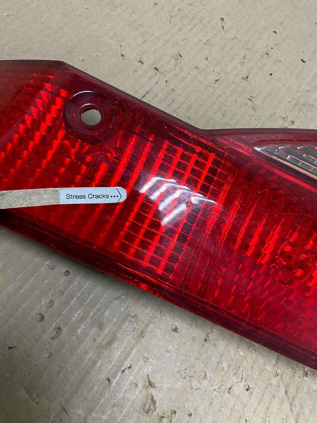 1998 to 2000 Honda Accord Right Passenger Side Inner Tail Light AE9707 LK3