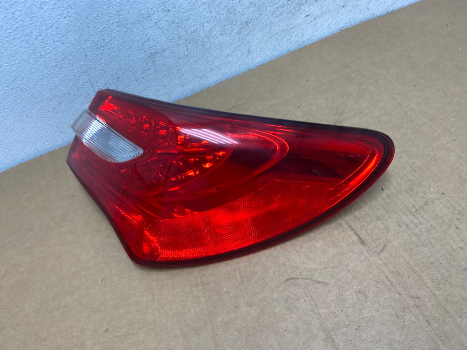 2011-2014 Chrysler 200 Sedan Right Passenger Side RH Tail Light AD5425 LK1
