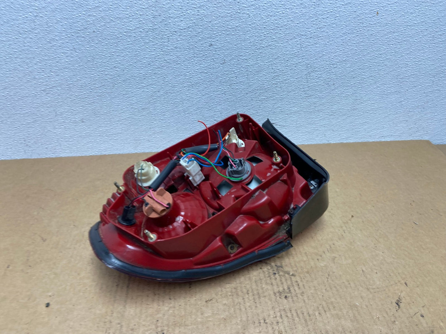 2002 to 2005 Hyundai Sonata Left Driver Lh Side Tail Light Oem AC2915 LK5
