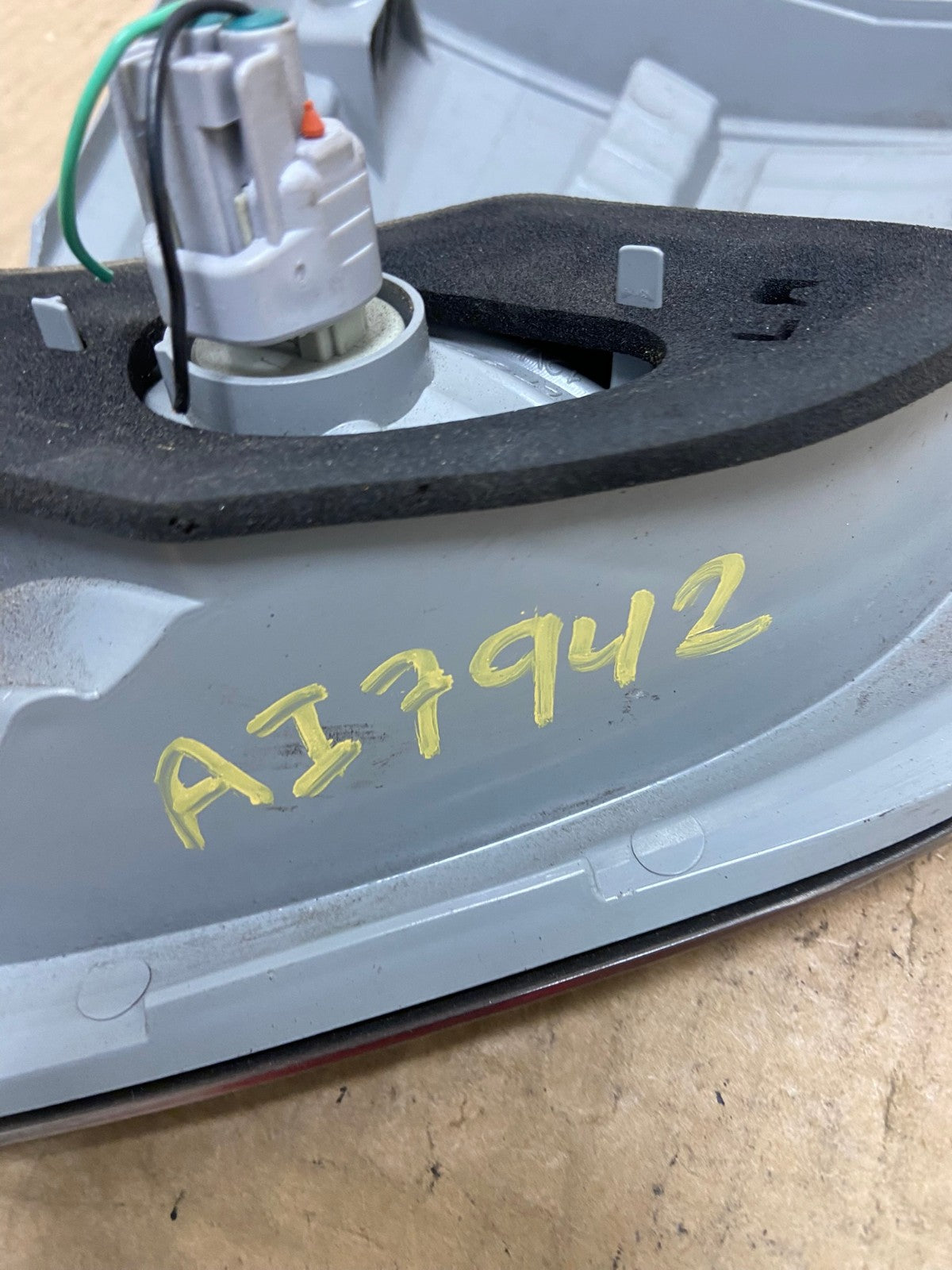2013 to 2016 Nissan Pathfinder Left Driver Inner Tail light AI7942 LK7