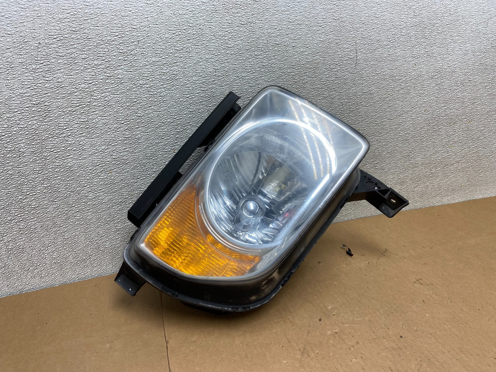 2003 to 2006 Honda Element Right Passenger Rh Side Headlight Oem Z6702 DW2