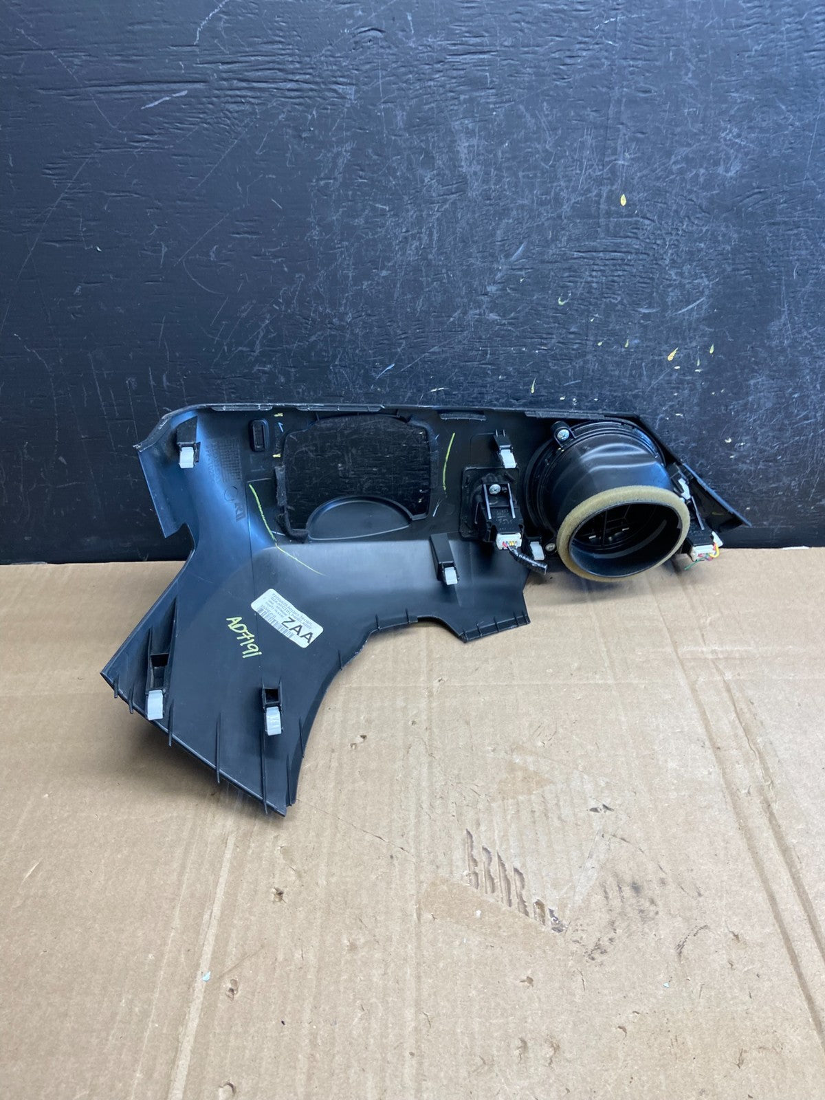2009-2015 Honda Pilot Left Dash Vent Center Panel Bezel Hazard Button AD7191 DG4