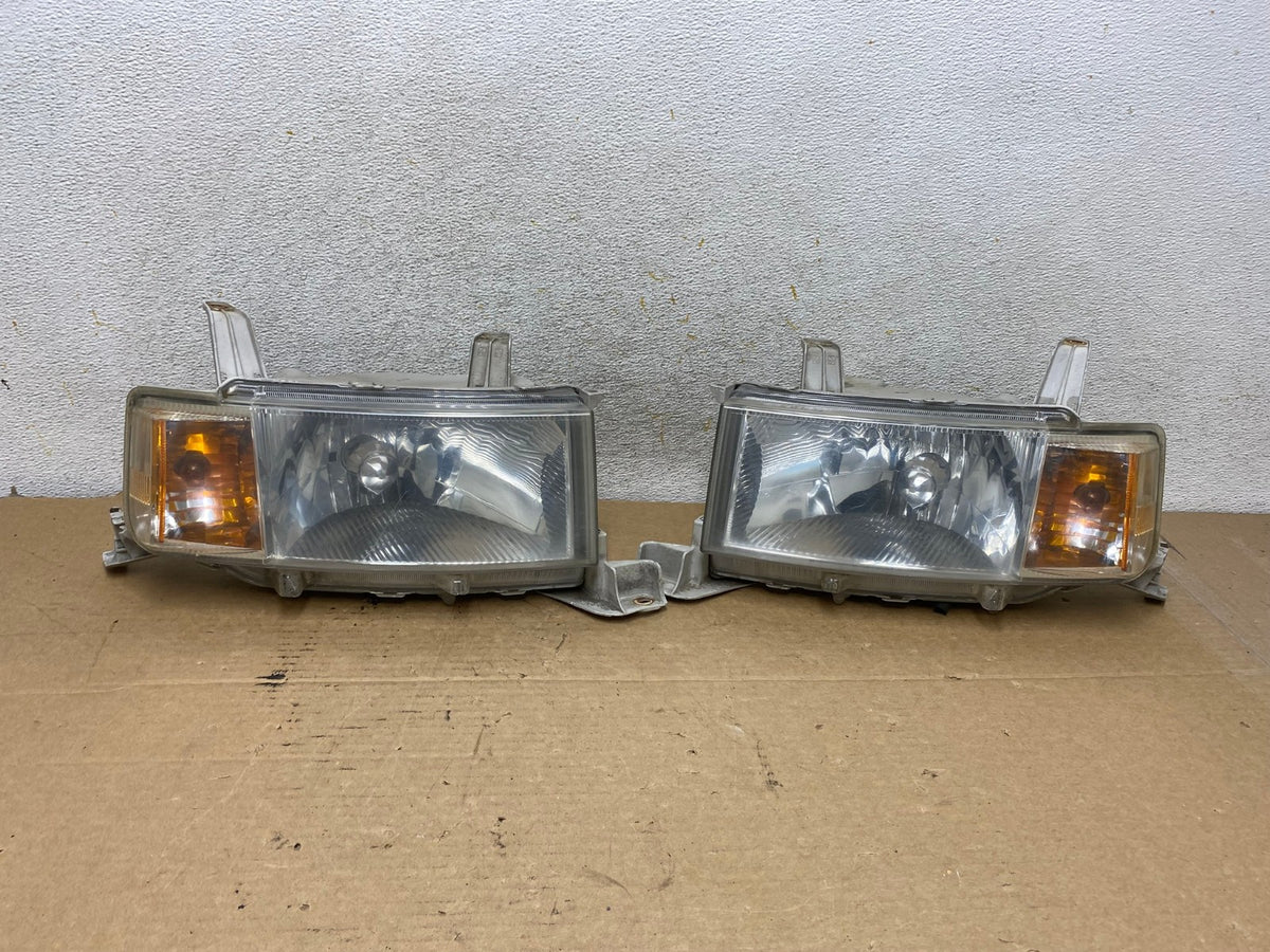 2004 2005 2006 Scion XB Left+Right Halogen Headlights AH7966 LK0